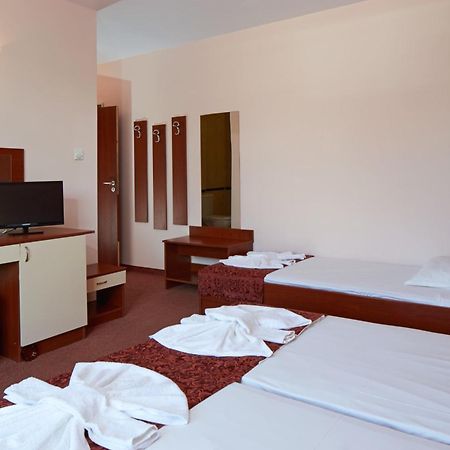Guesthouse Kirov Равда Екстер'єр фото